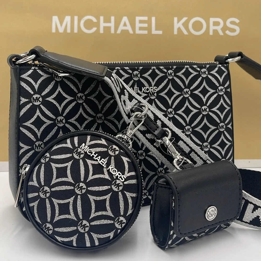 MICHAEL KORS Jet Set Travel Small Logo Jacquard Crossbody With Tech Attach - BLK - Picture 2 of 16